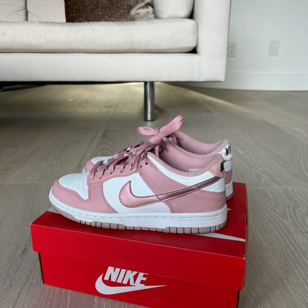 Nike Dunks Pink & White Velvet